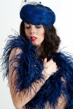 Boa piume di struzzo - 4 pieghe, 2 m - blu notte